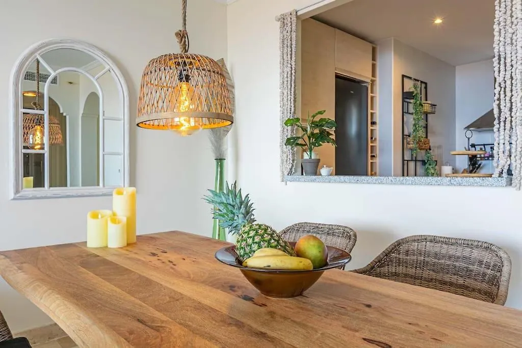 Luxury Apartment In Las Palmeras Sitio de Calahonda