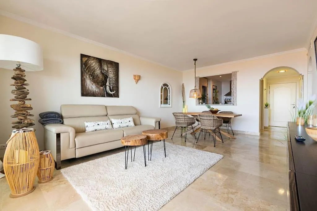 Luxury Apartment In Las Palmeras Sitio de Calahonda