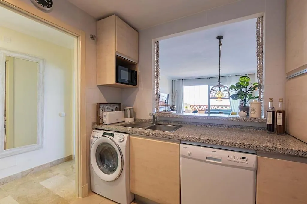 Luxury Apartment In Las Palmeras Sitio de Calahonda